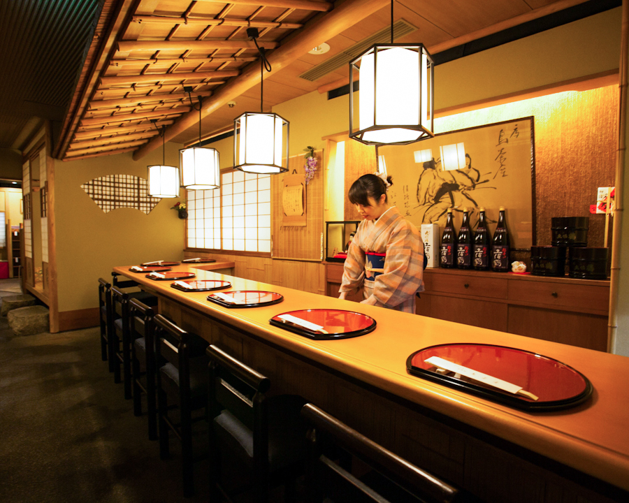 写真：カウンター席